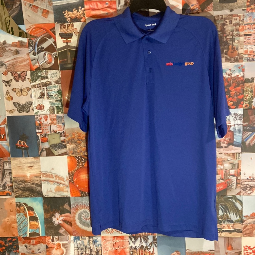 ❌SOLD❌ Avis Budget Group shirt sleeve shirt